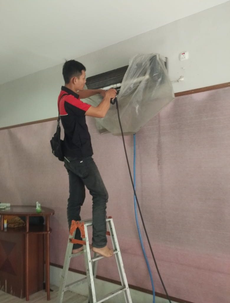 Service AC F