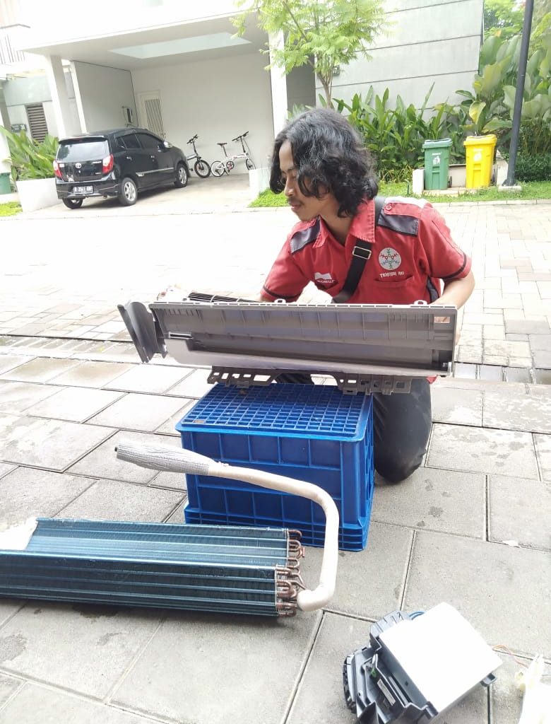 Servis AC Panggilan Jakarta Selatan